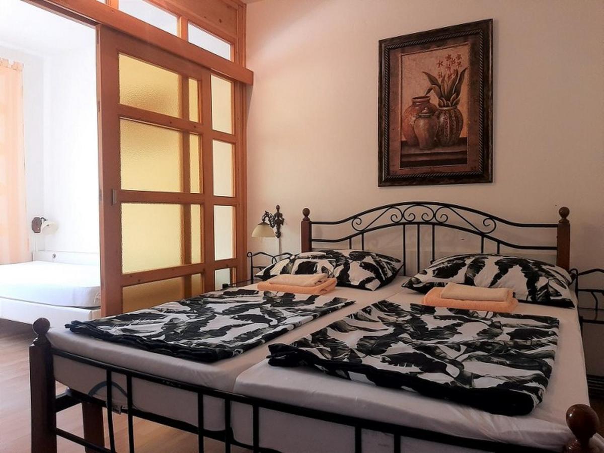 Apartments Nada Krk Island Екстериор снимка