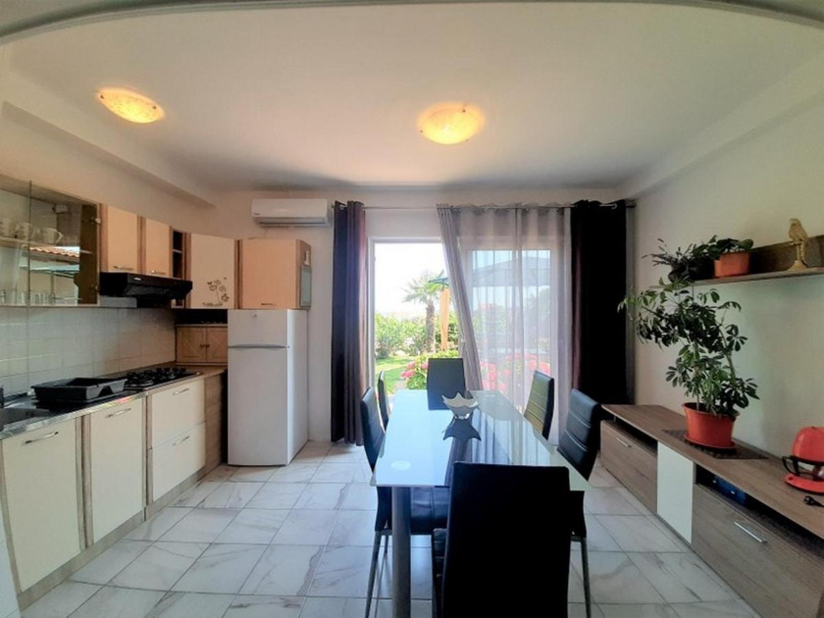 Apartments Nada Krk Island Екстериор снимка
