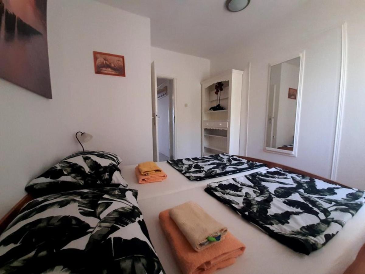 Apartments Nada Krk Island Екстериор снимка