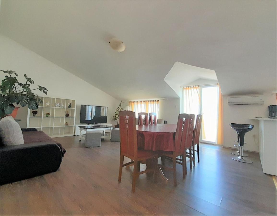 Apartments Nada Krk Island Екстериор снимка