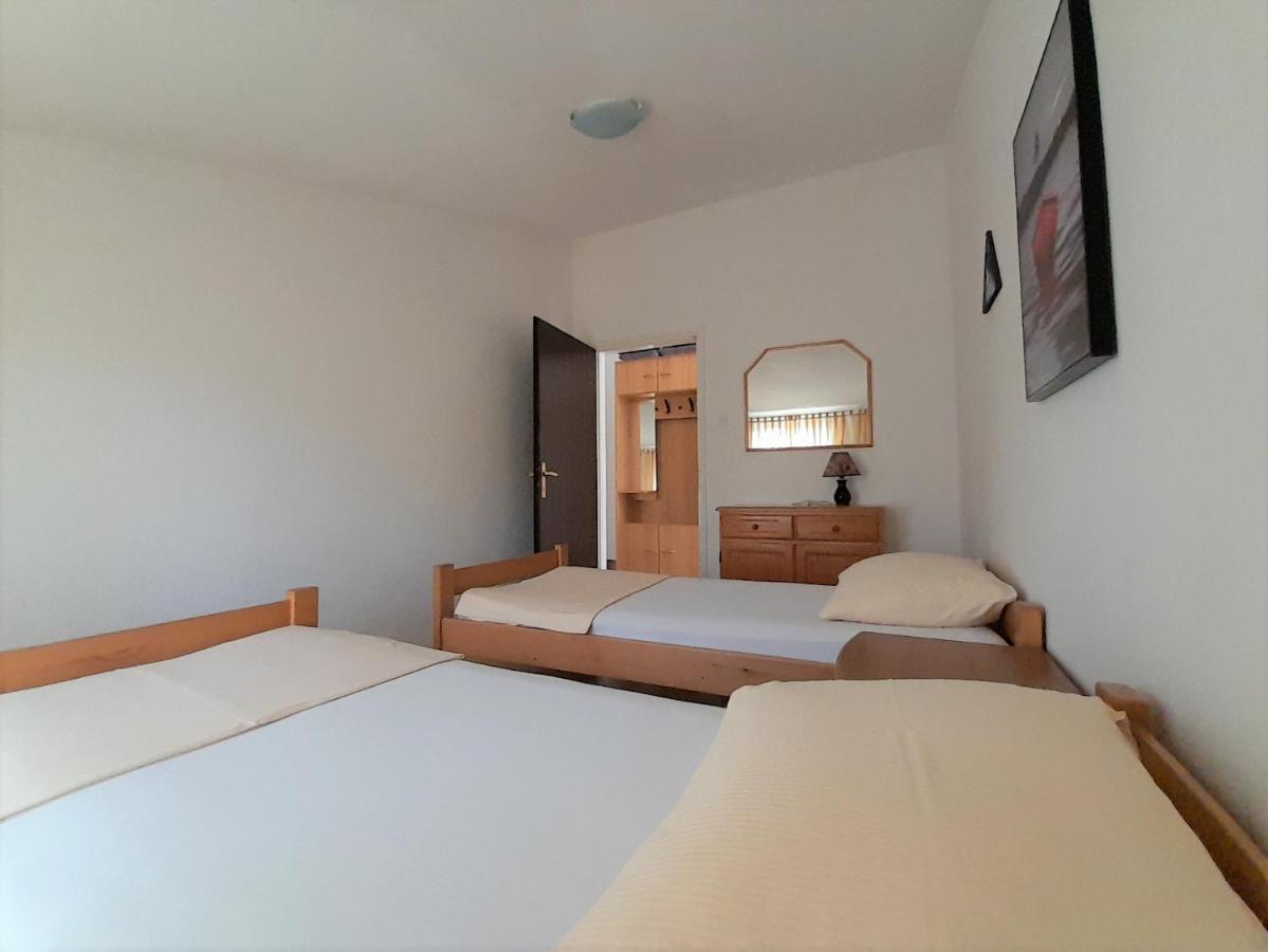 Apartments Nada Krk Island Екстериор снимка