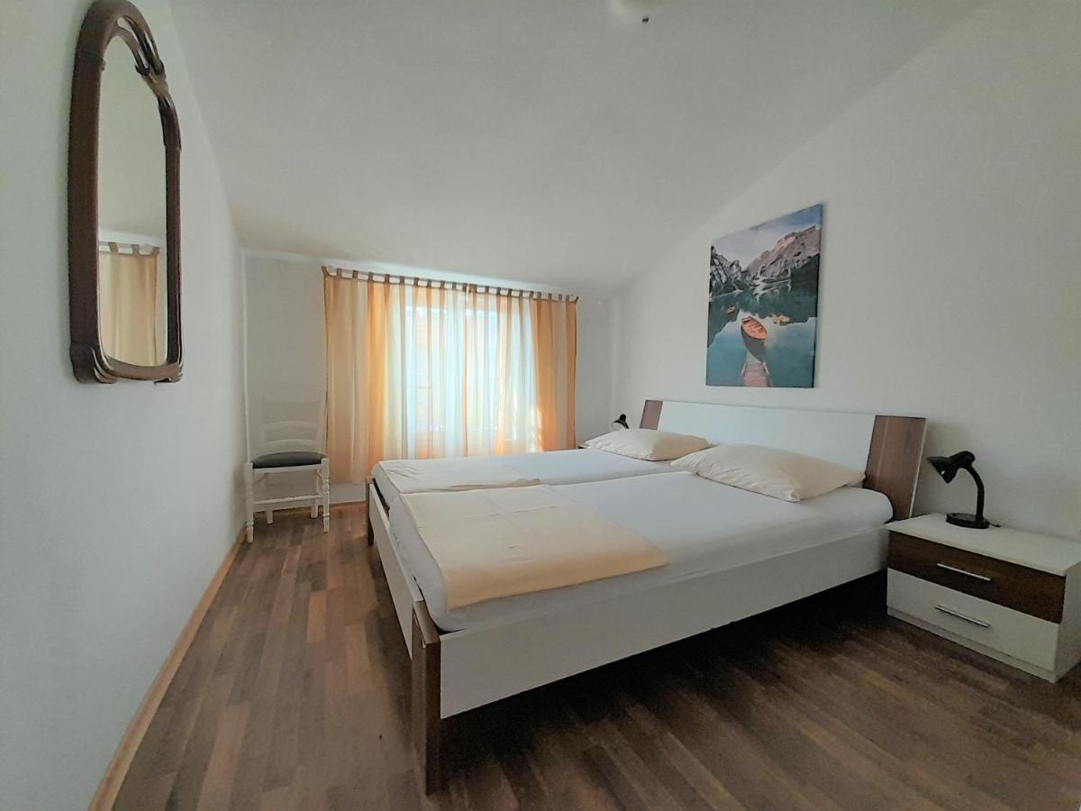 Apartments Nada Krk Island Екстериор снимка