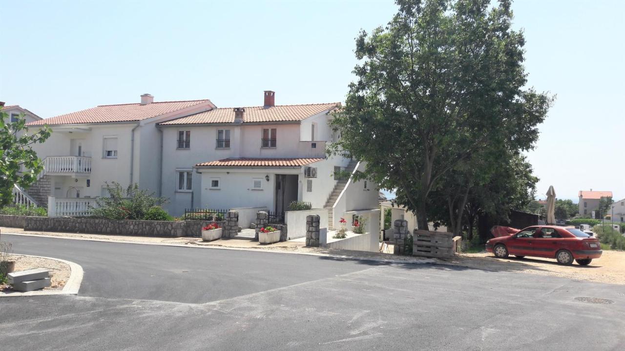 Apartments Nada Krk Island Екстериор снимка